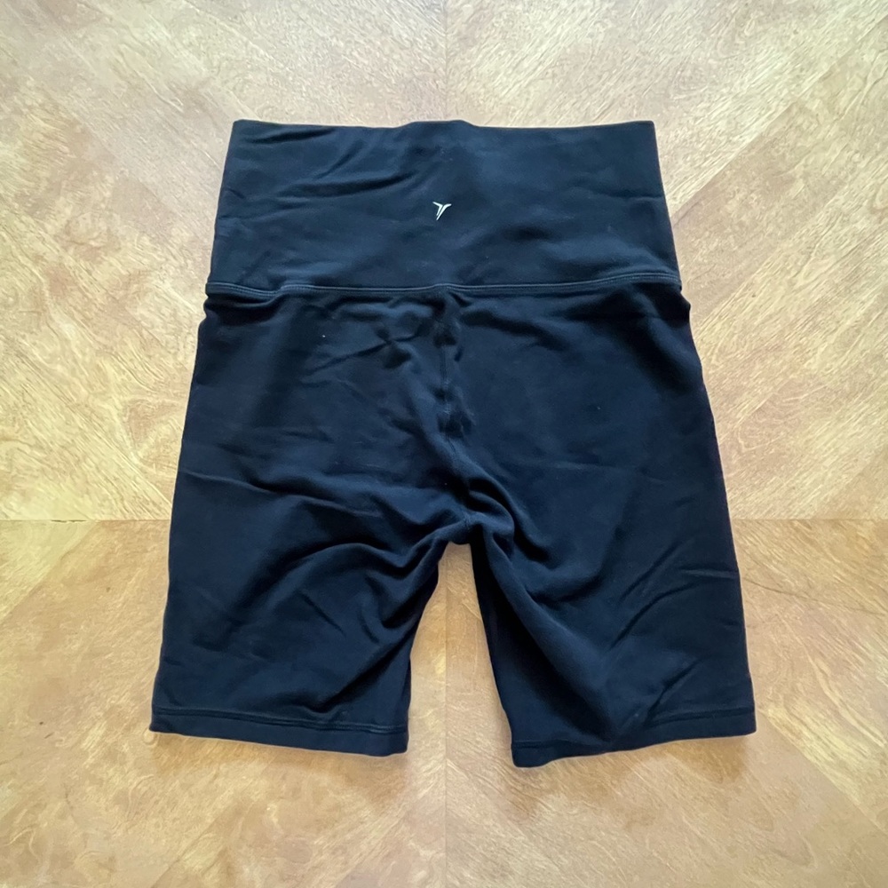 Old Navy Black High-Waisted Bike Shorts – Size M - Picture 5 of 5
